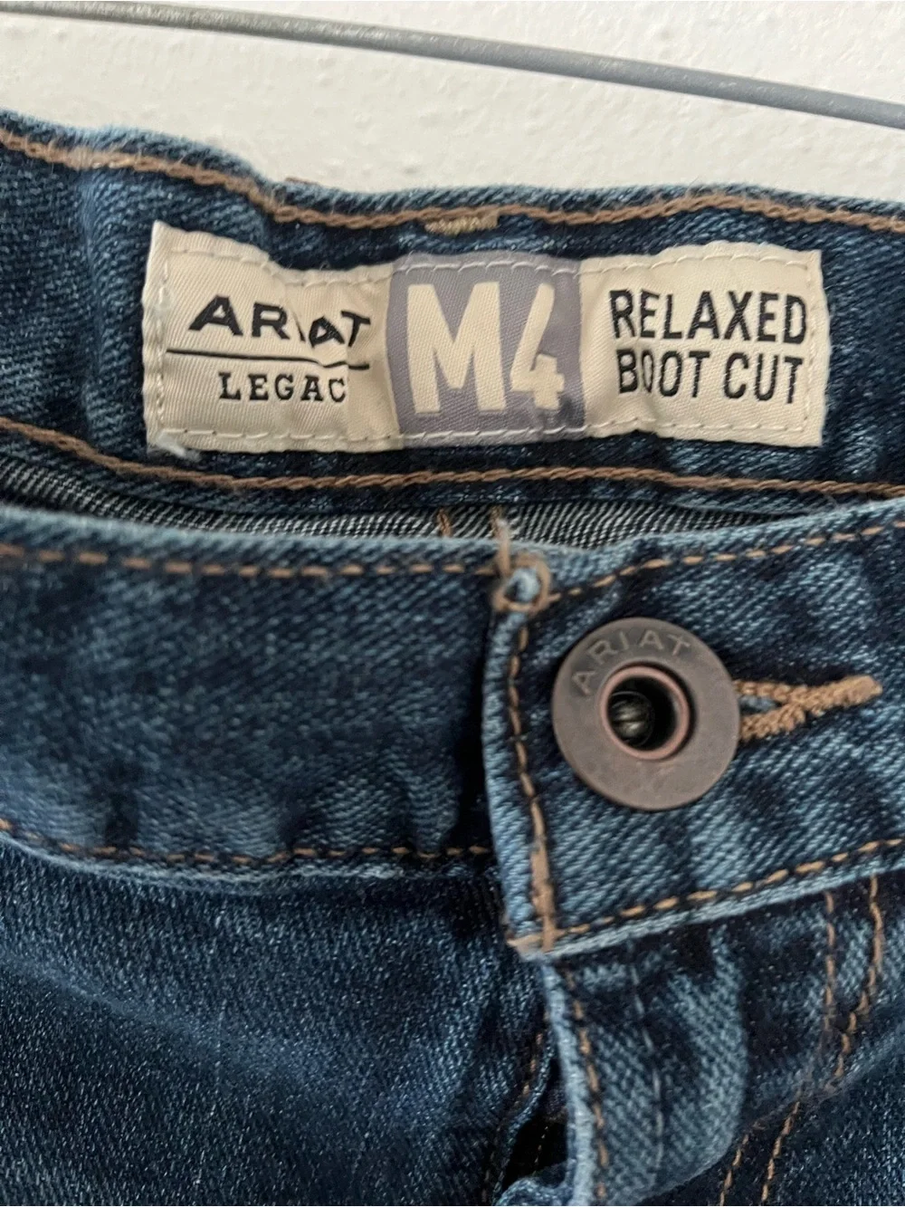 Ariat Men's BOOT CUT  Jeans Size 44x32